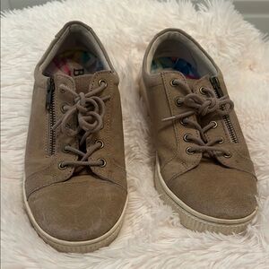 Born Leather Paloma Sneakers